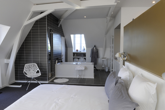 Les-tilleuls- Cognac-credit-Martine-Mouchy