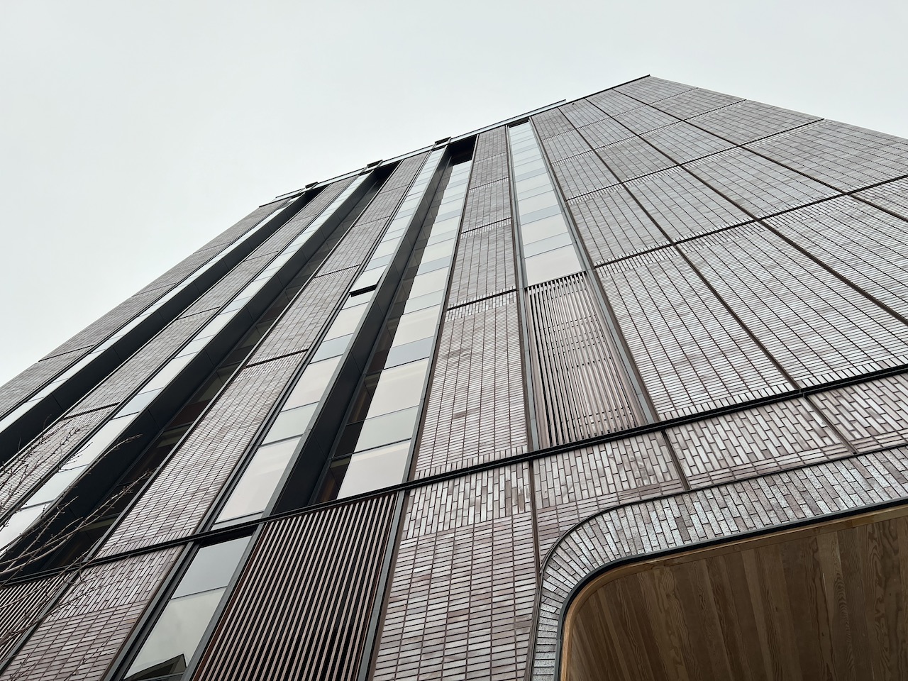 Façade du Ace hôtel de Toronto (Crédit photo Chemin Lisant)